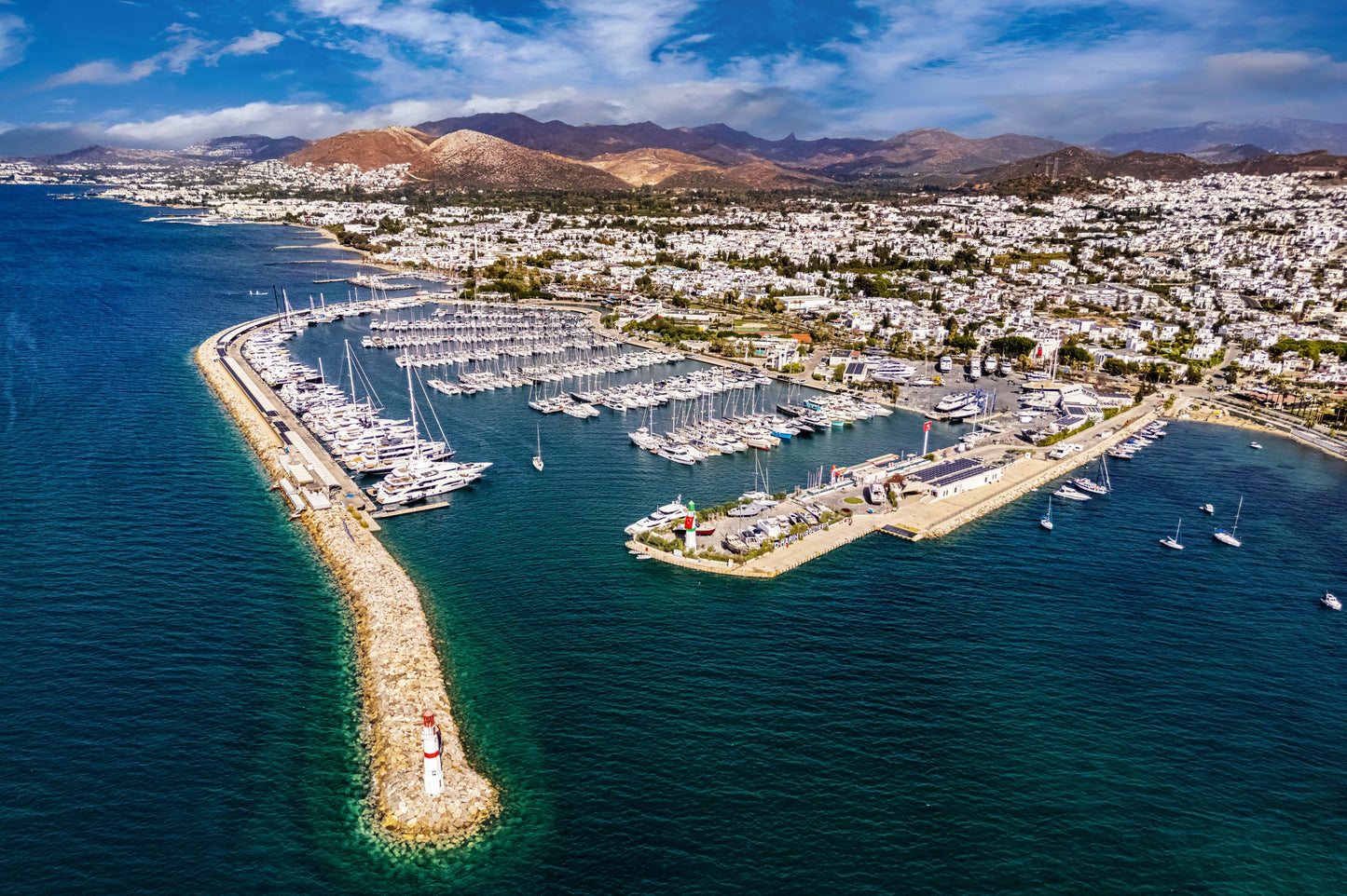 D-marin Turgutreis in Turgutreis, Turkey – yacht berths and marina view with Eberths.com