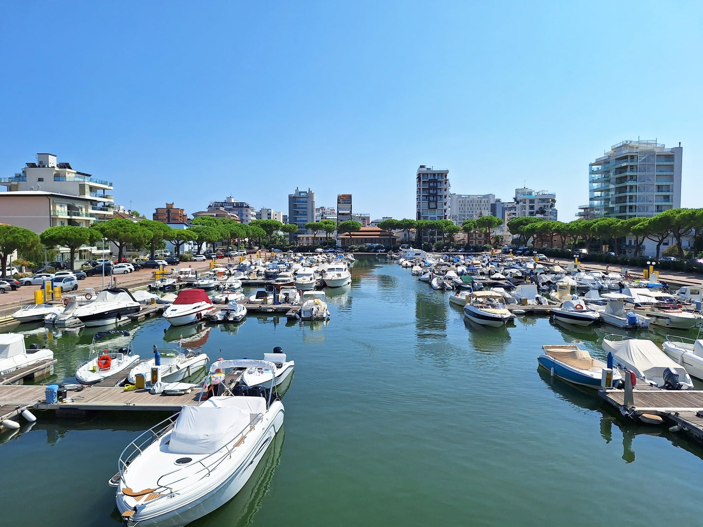 Darsena Porto Vecchio in Lignano Sabbiadoro, Italy – yacht berths and marina view with Eberths.com