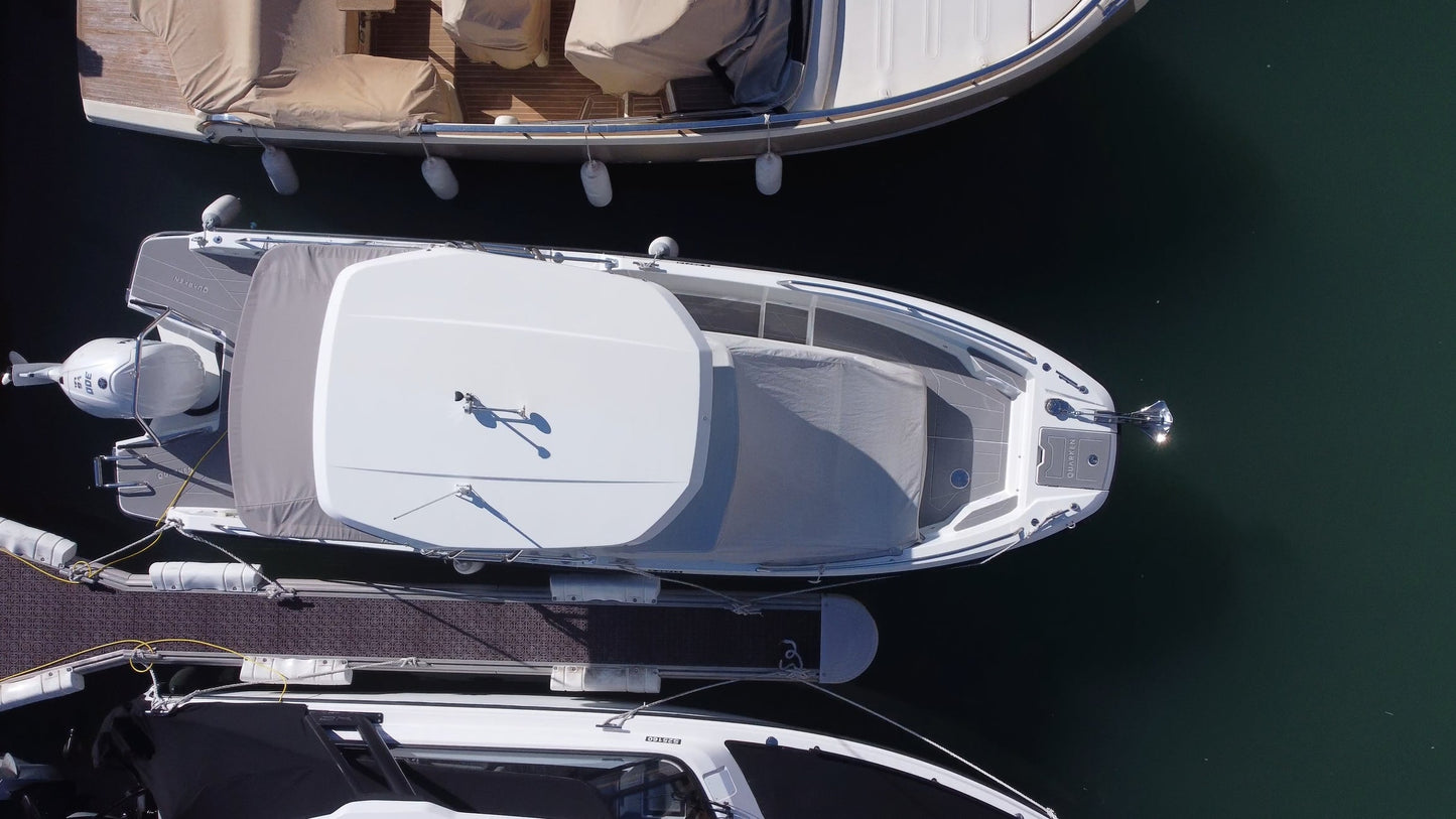 Puerto de Ambonne, Cap d'Agde, Francia: amarres para barcos y vistas al puerto deportivo con Eberths.com