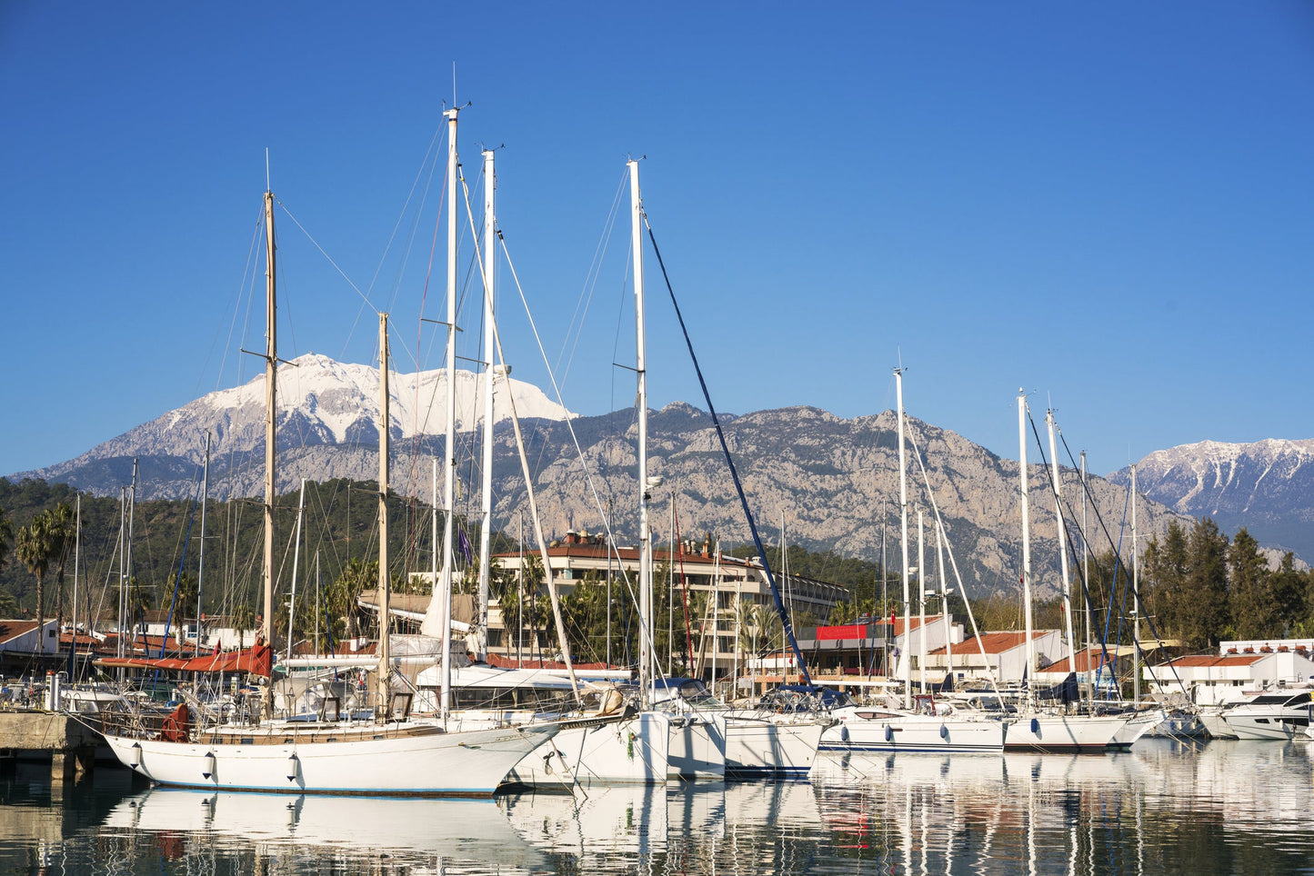 Kemer Marina in Kemer, Turkey – yacht berths and marina view with Eberths.com