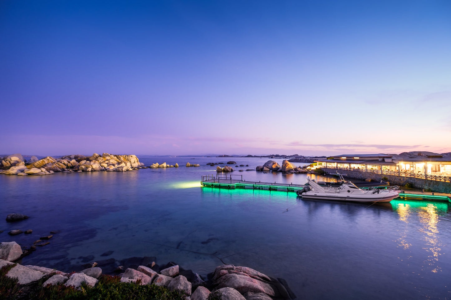 Porto di Cavallo between Corsica and Sardinia – yacht berths and marina view with Eberths.com
