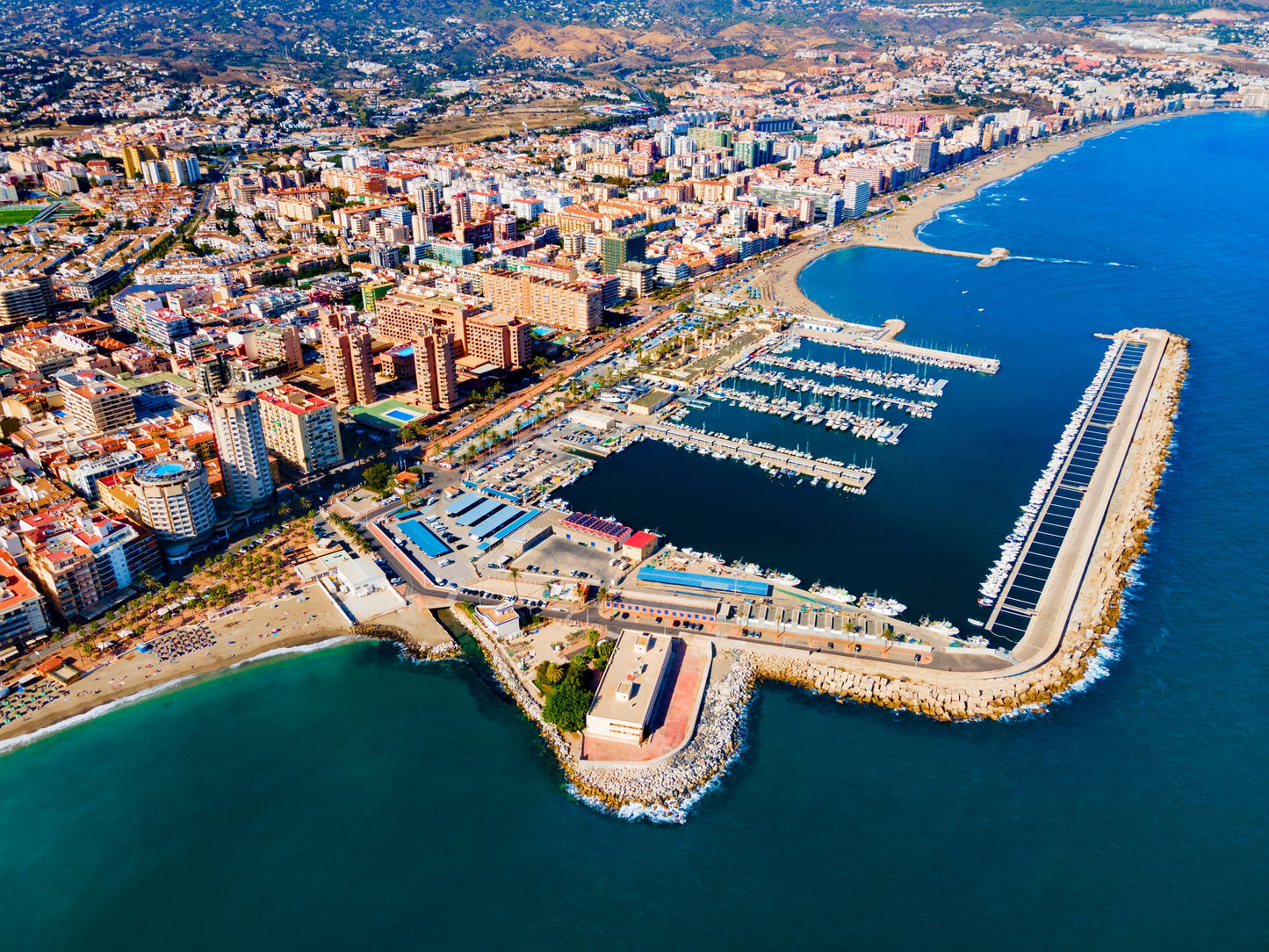 Puerto Deportivo de Fuengirola in Fuengirola, Spain – yacht berths and marina view with Eberths.com