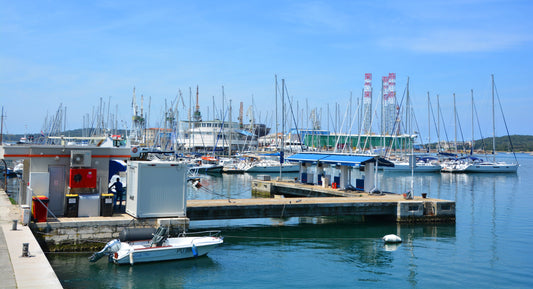ACI Marina Pula, Pula, Croacia: amarres para barcos y vistas al puerto deportivo con Eberths.com