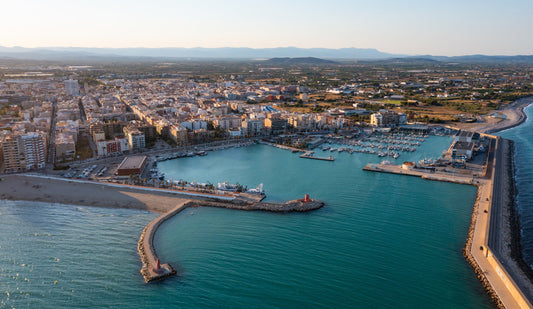 Benicarló, Benicarló, Spagna: ormeggi per barche e vista sul porto turistico con Eberths.com