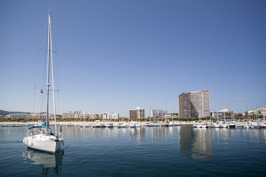 Club Nàutic Costa Brava in Palamós, Spain – yacht berths and marina view with Eberths.com