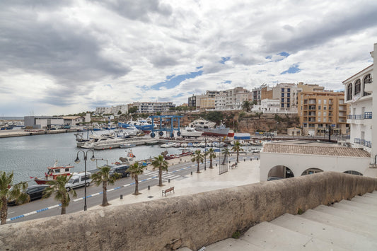 Club Nàutic l´Ametlla de Mar, L´Ametlla de Mar, Spagna: ormeggi e vista sul porto turistico con Eberths.com