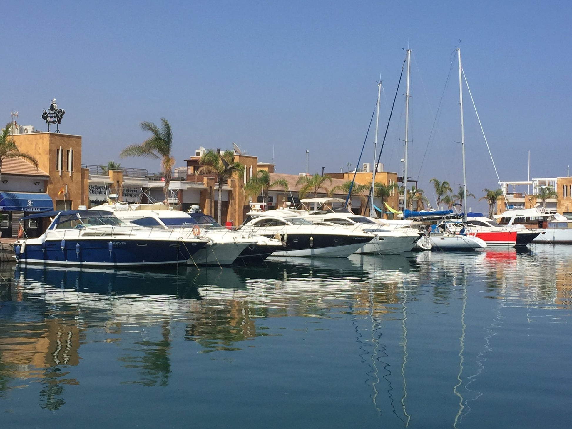 Club de Regatas Mazarrón in Mazarrón, Spain – yacht berths and marina view with Eberths.com