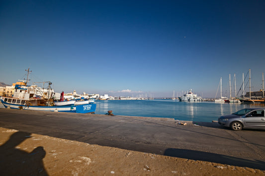 Columbus Yachting, Trapani, Sicilia, Italia: amarres para barcos y vistas al puerto deportivo con Eberths.com