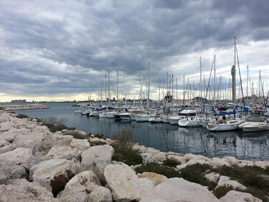 Fos sur Mer, Marsiglia Porto, Fos sur Mer, Francia: ormeggi e vista sul porto turistico con Eberths.com