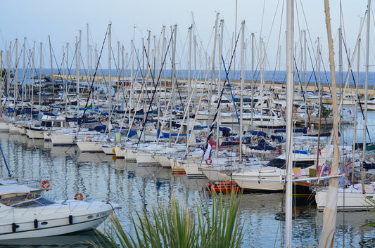 Marina Degli Aregai στο Santo Stefano Al Mare, Ιταλία – θέσεις ελλιμενισμού γιοτ και θέα στη μαρίνα με το Eberths.com