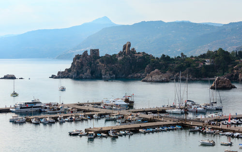 Marina Yachting Cefalu