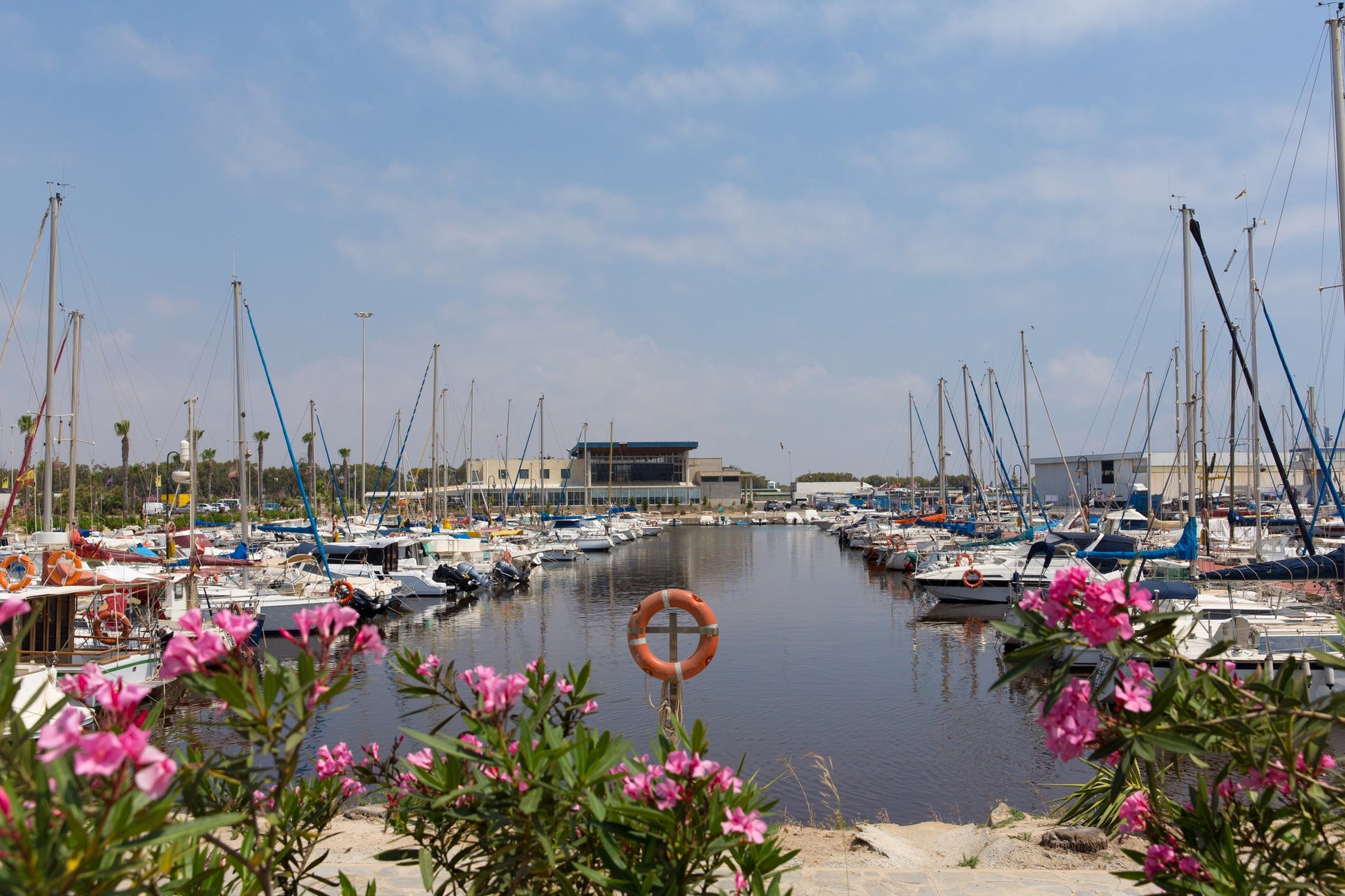 Marina de las Dunas in Guardamar de la Segura, Spain – yacht berths and marina view with Eberths.com