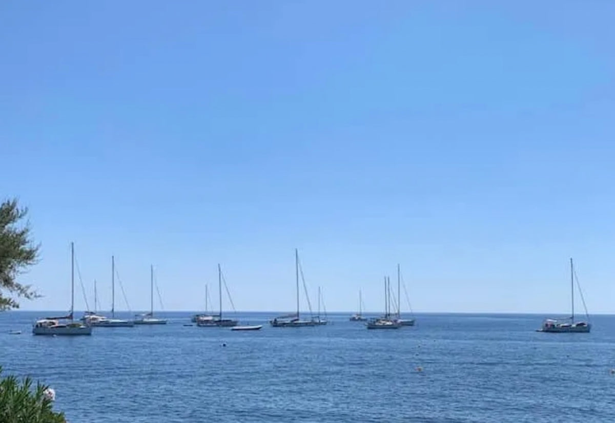 Marina del Gabbiano Stromboli buoy mooring - yacht berths and marina view with Eberths.com
