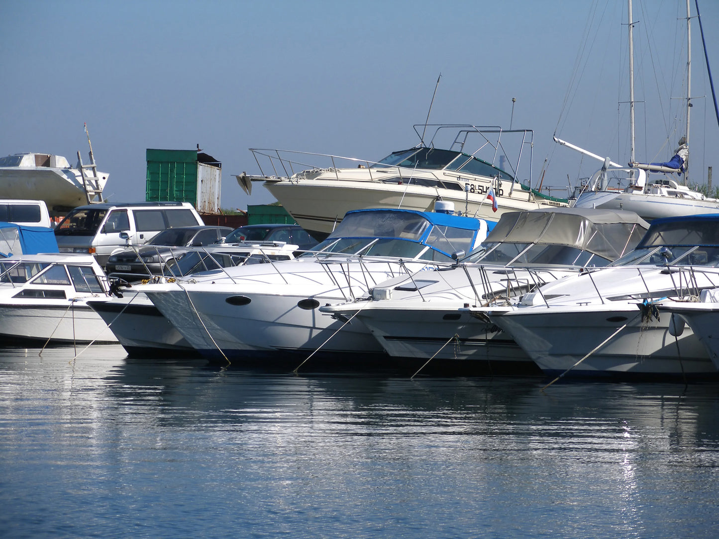 Marina di Forio d'Ischia: Amarre, ormeggi, place d'amarrage, berth, booking, prenotazione, réservation, reserva with Eberths.com