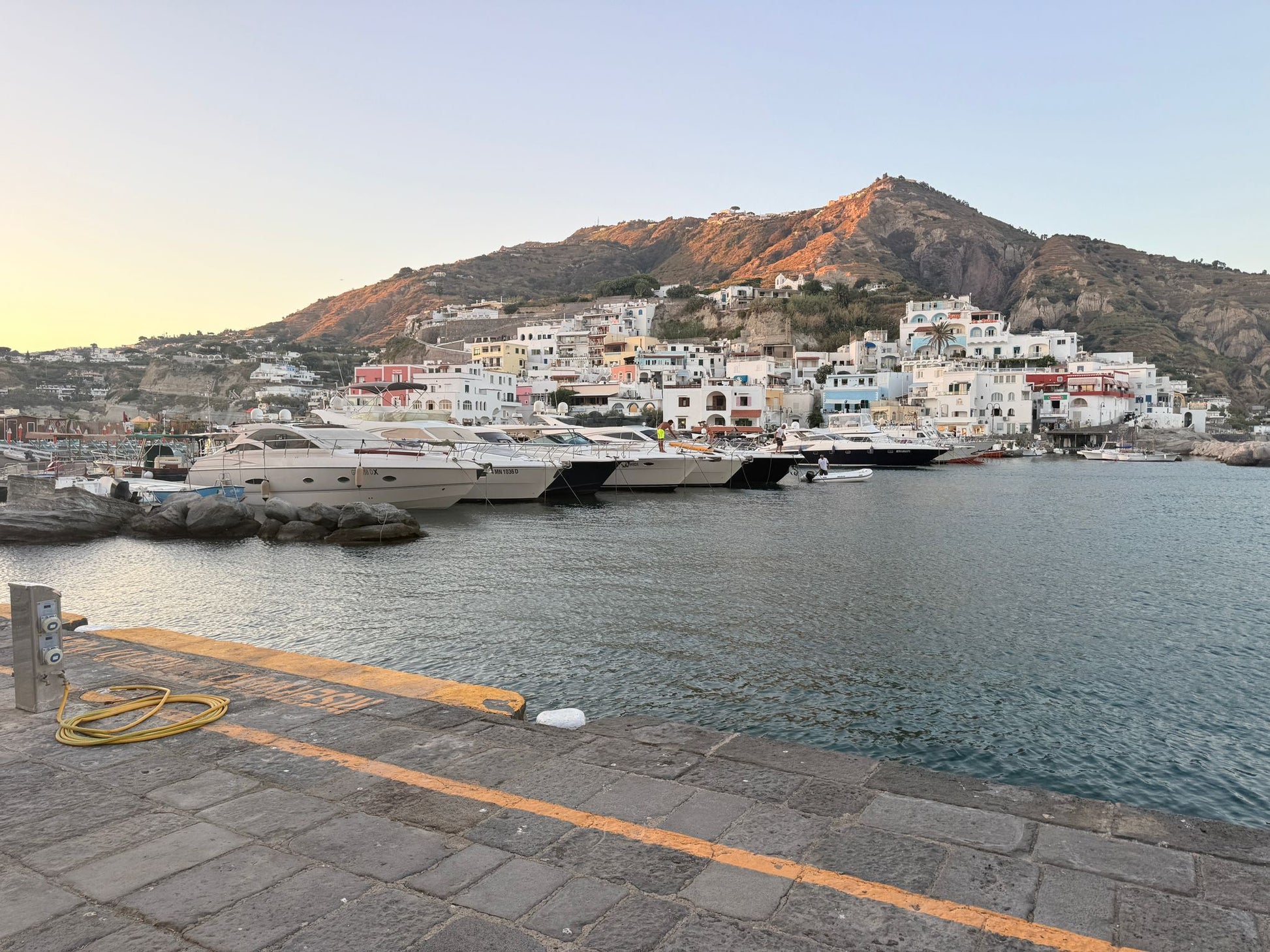 Marina di Sant'Angelo: book your berth In Ischia with Eberths.com 