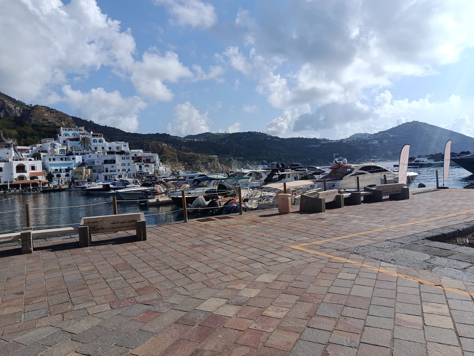 Marina di Sant'Angelo : bookings, berths, reservations with Eberths.com 