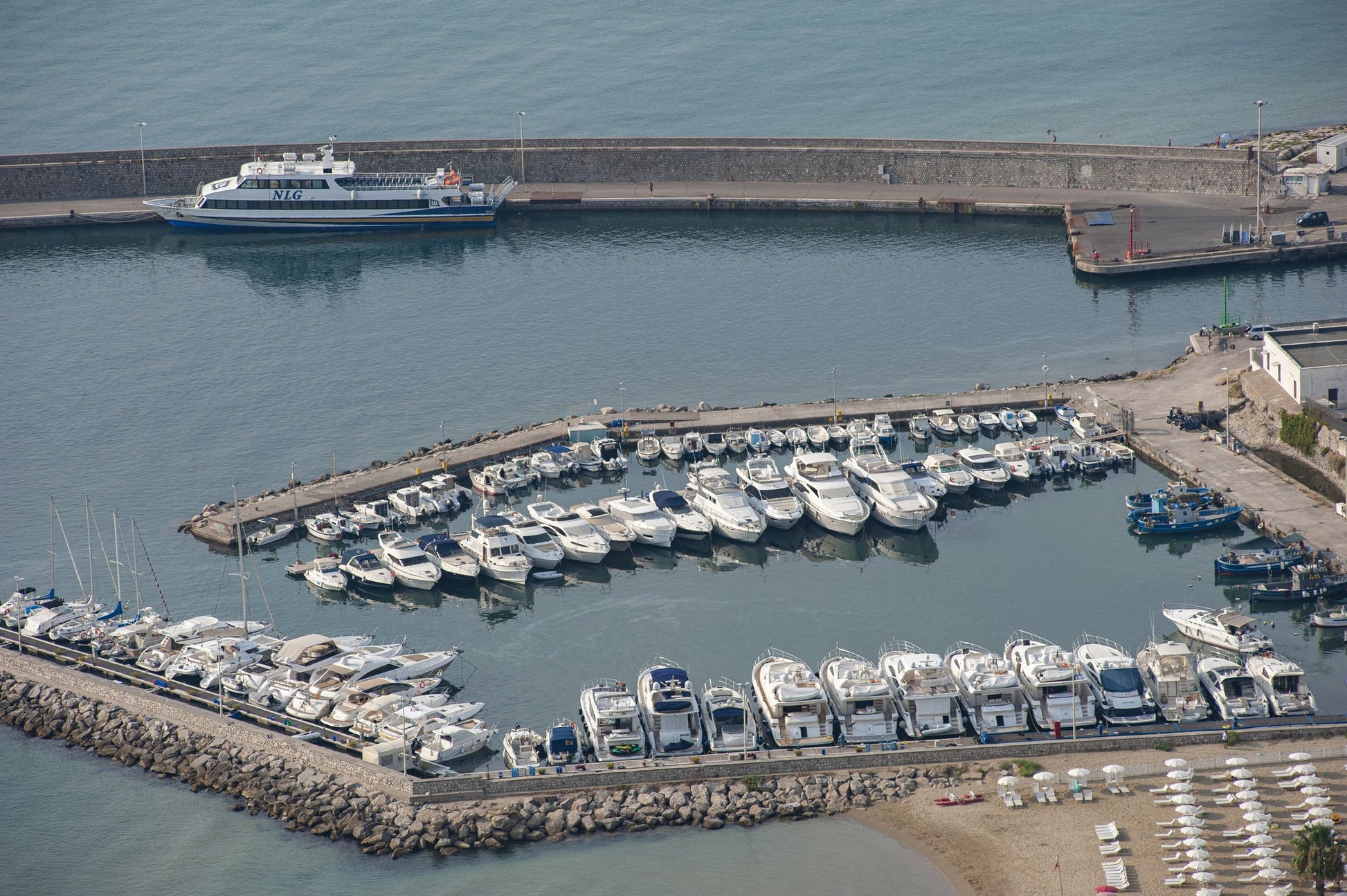 Nautica Badino in Terracina, Italy – yacht berths and marina view with Eberths.com