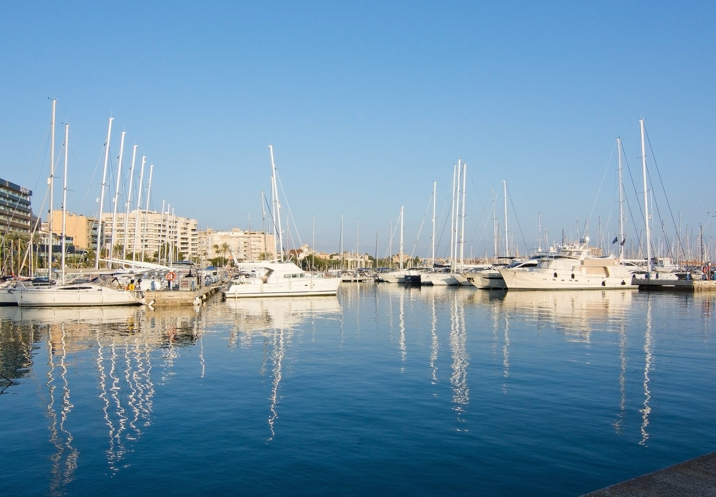 Palma Cuarentena in Palma de Mallorca, Spain – yacht berths and marina view with Eberths.com
