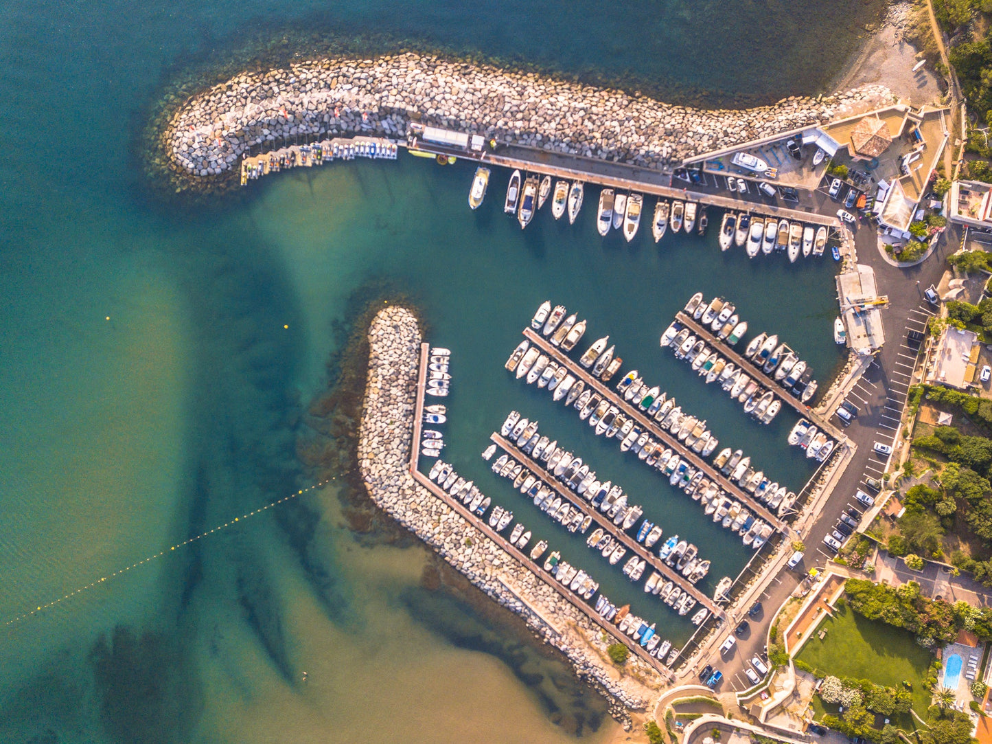 Port Saint Aygulf in Saint-Aygulf, France – yacht berths and marina view with Eberths.com