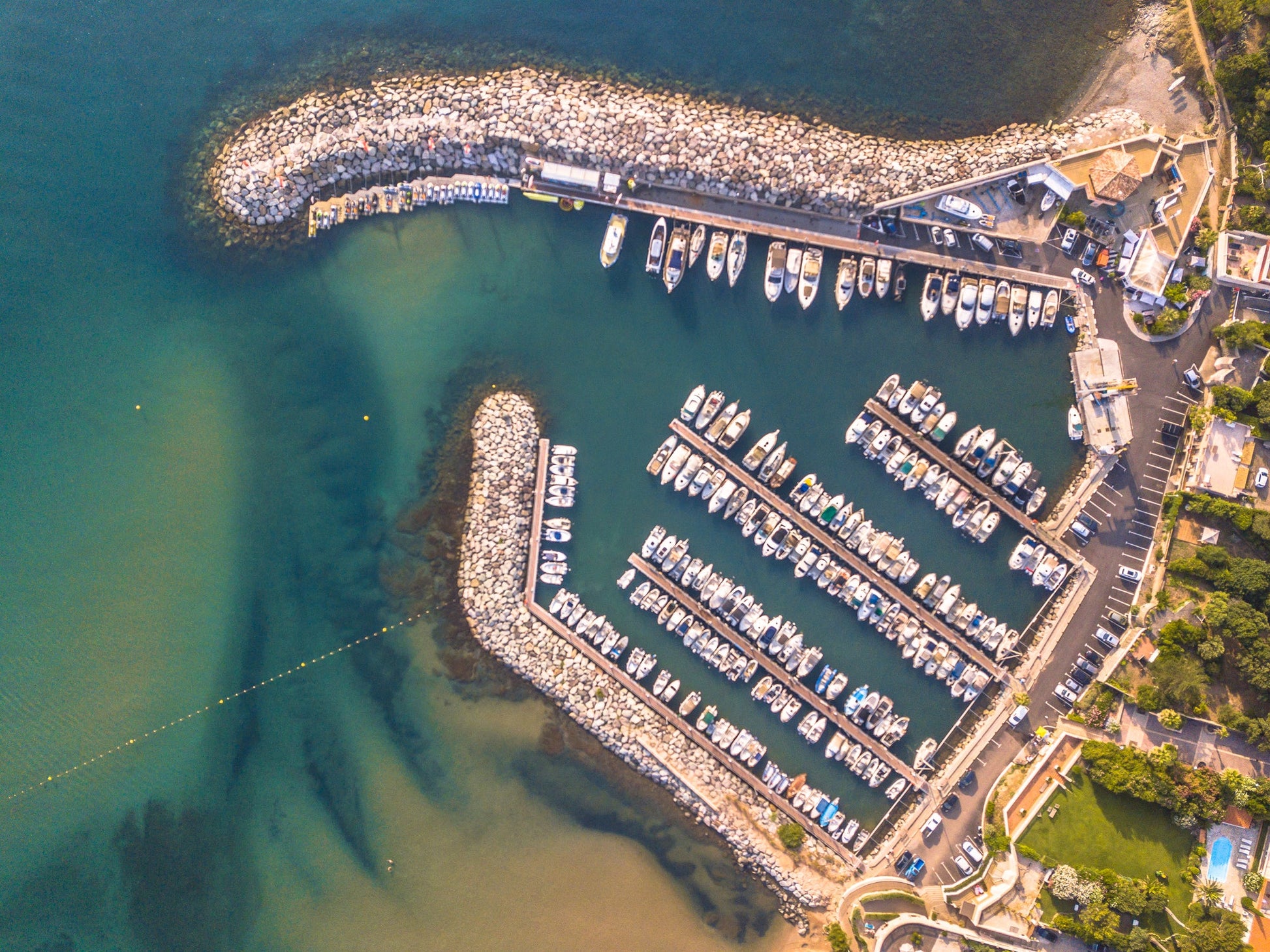 Port Saint Aygulf in Saint-Aygulf, France – yacht berths and marina view with Eberths.com
