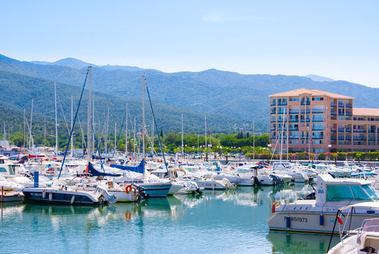Porto d'Argeles Sur Mer, Argelès sur Mer, Francia: ormeggi e vista sul porto turistico con Eberths.com