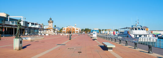 Porto Castelló, Castelló de la Plana, Spagna: ormeggi e vista sul porto turistico con Eberths.com