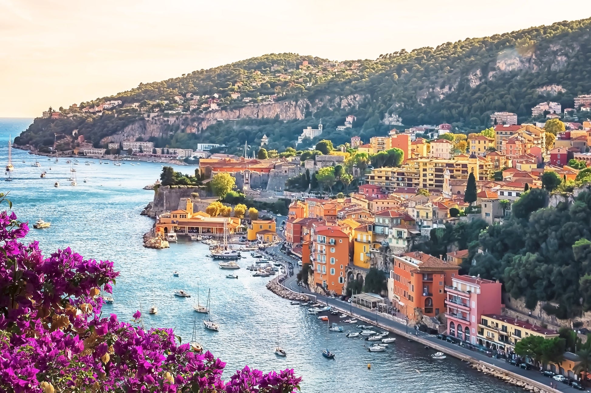 Port de la Darse -Villefranche-sur-Mer in Villefranche-sur-Mer, France – yacht berths and marina view with Eberths.com