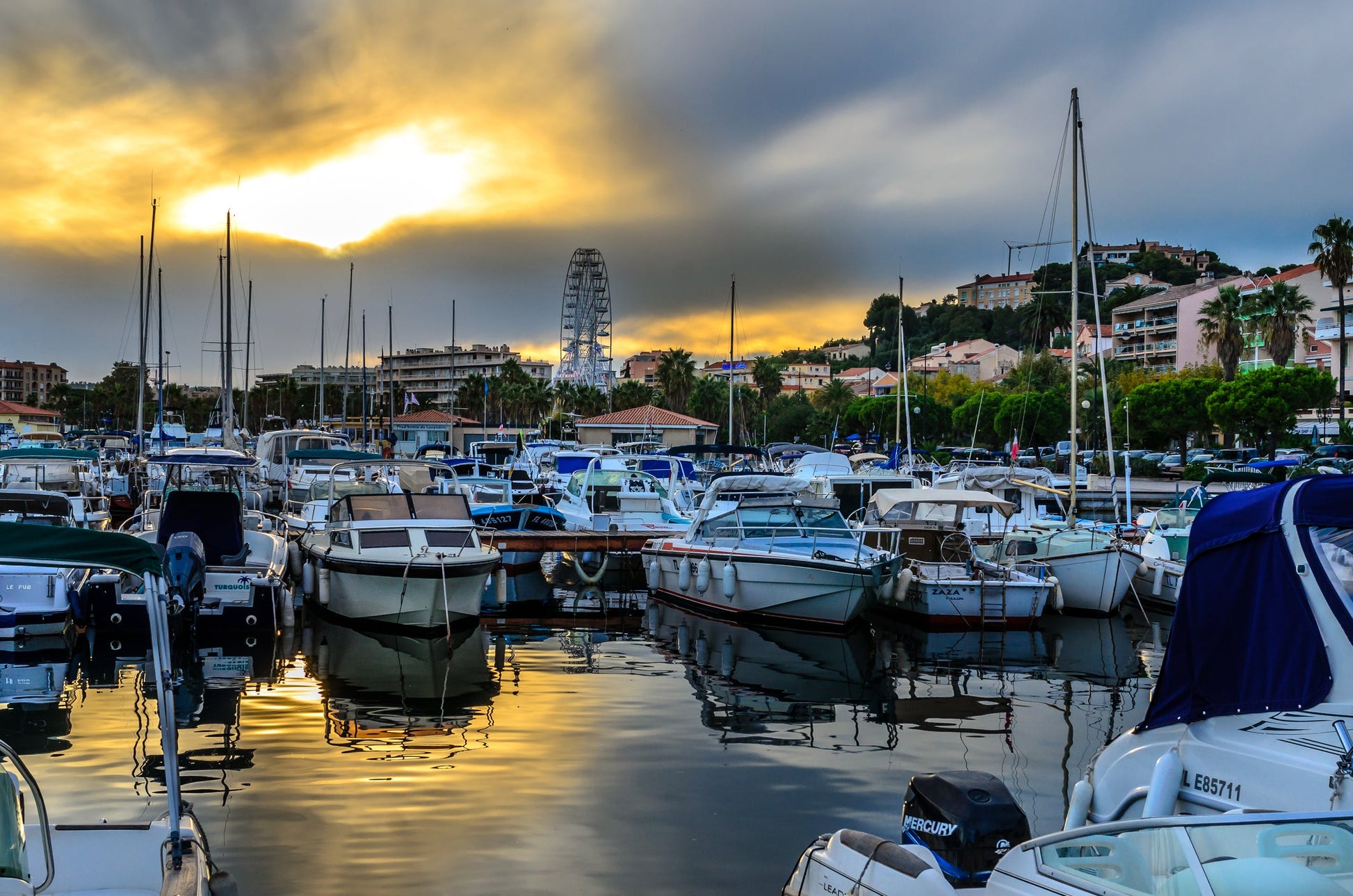 Port du Lavandou in Le Lavandou, France – yacht berths and marina view with Eberths.com