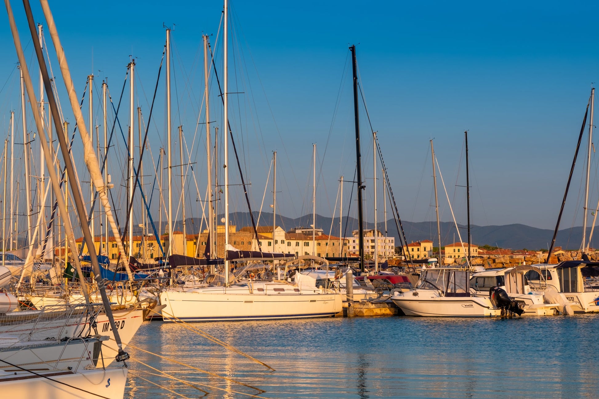 Porto di Cecina in Cecina, Italy – yacht berths and marina view with Eberths.com