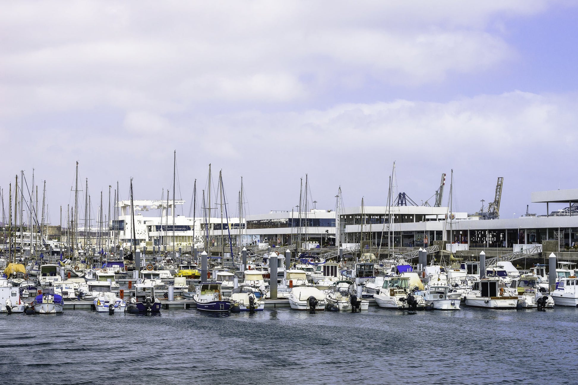 Puerto Arrecife in Arrecife, Lanzarote, Spain – yacht berths and marina view with Eberths.com