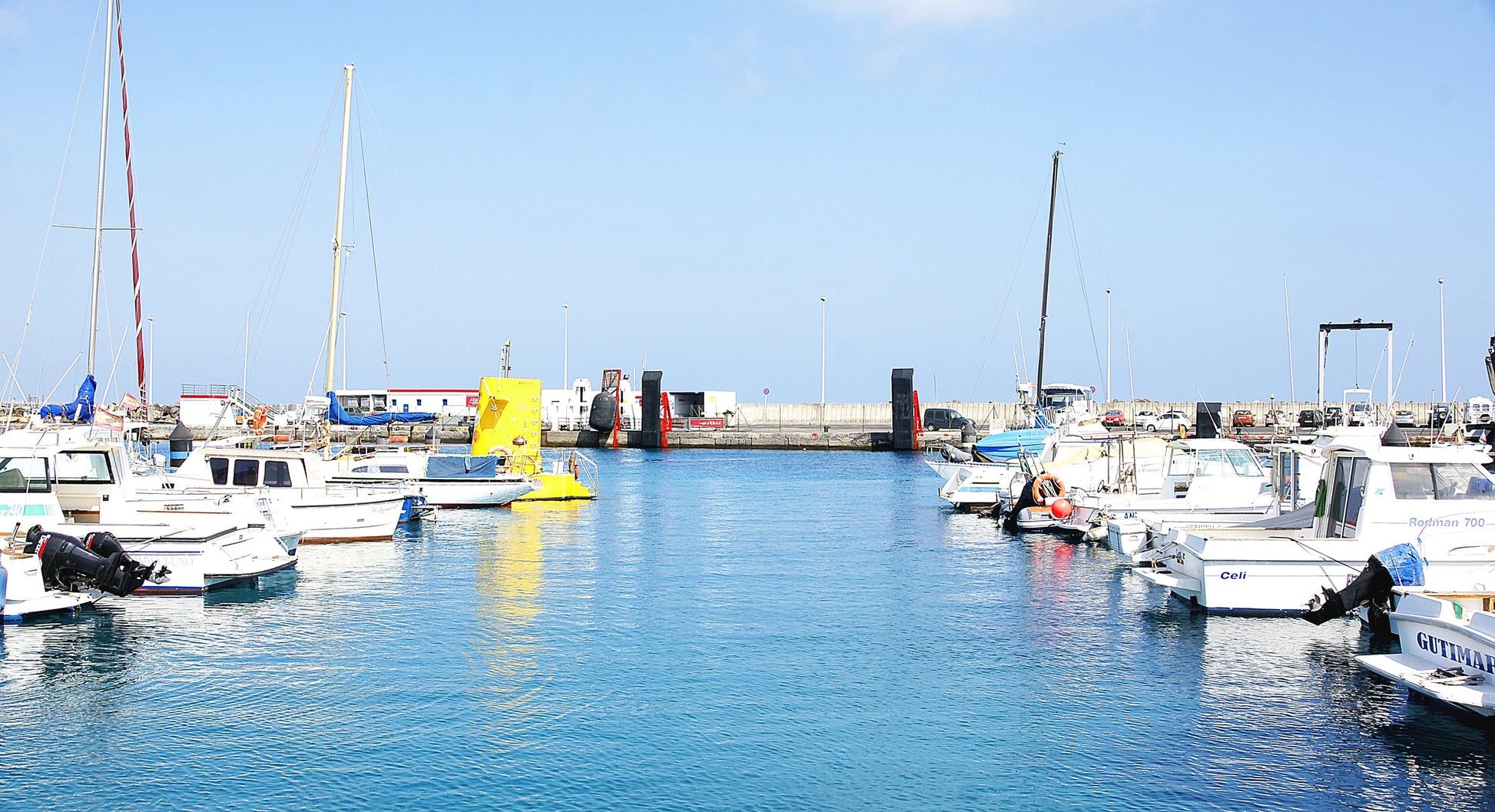 Puerto Playa Blanca in Playa Blanca, Lanzarote, Spain – yacht berths and marina view with Eberths.com