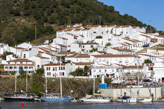 Porto Sanlucar de Guadiana, Sanlucar de Guadiana, Spagna: ormeggi e vista sul porto turistico con Eberths.com