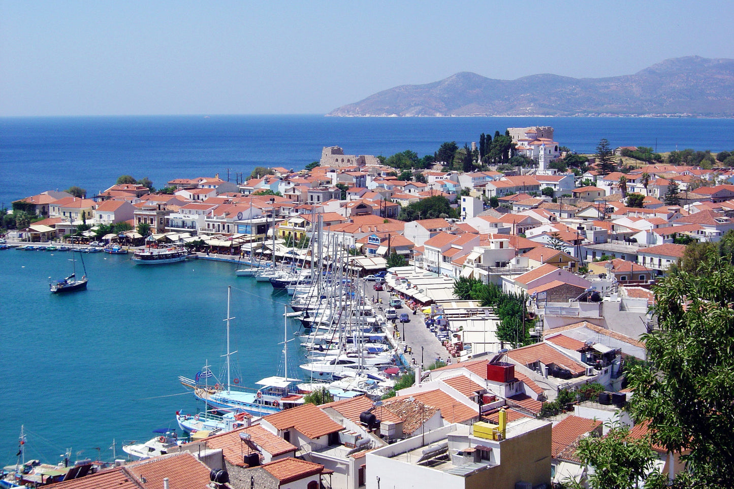 Samos Marina in Pythagorio , Greece – yacht berths and marina view with Eberths.com