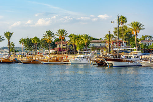 Side Marina