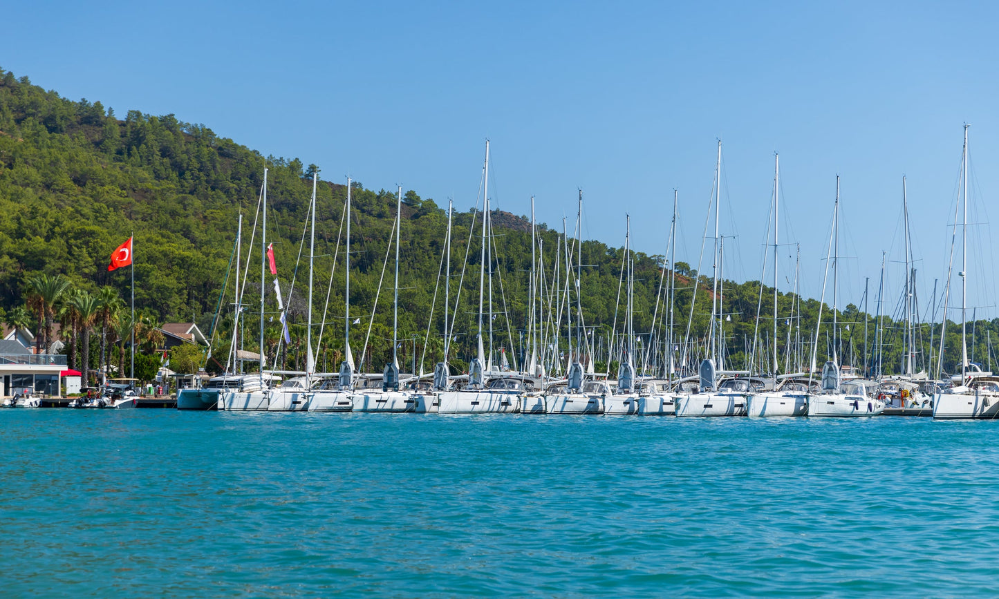 Skopea Marina, Gogek, Turquía: amarres para barcos y vistas al puerto deportivo con Eberths.com