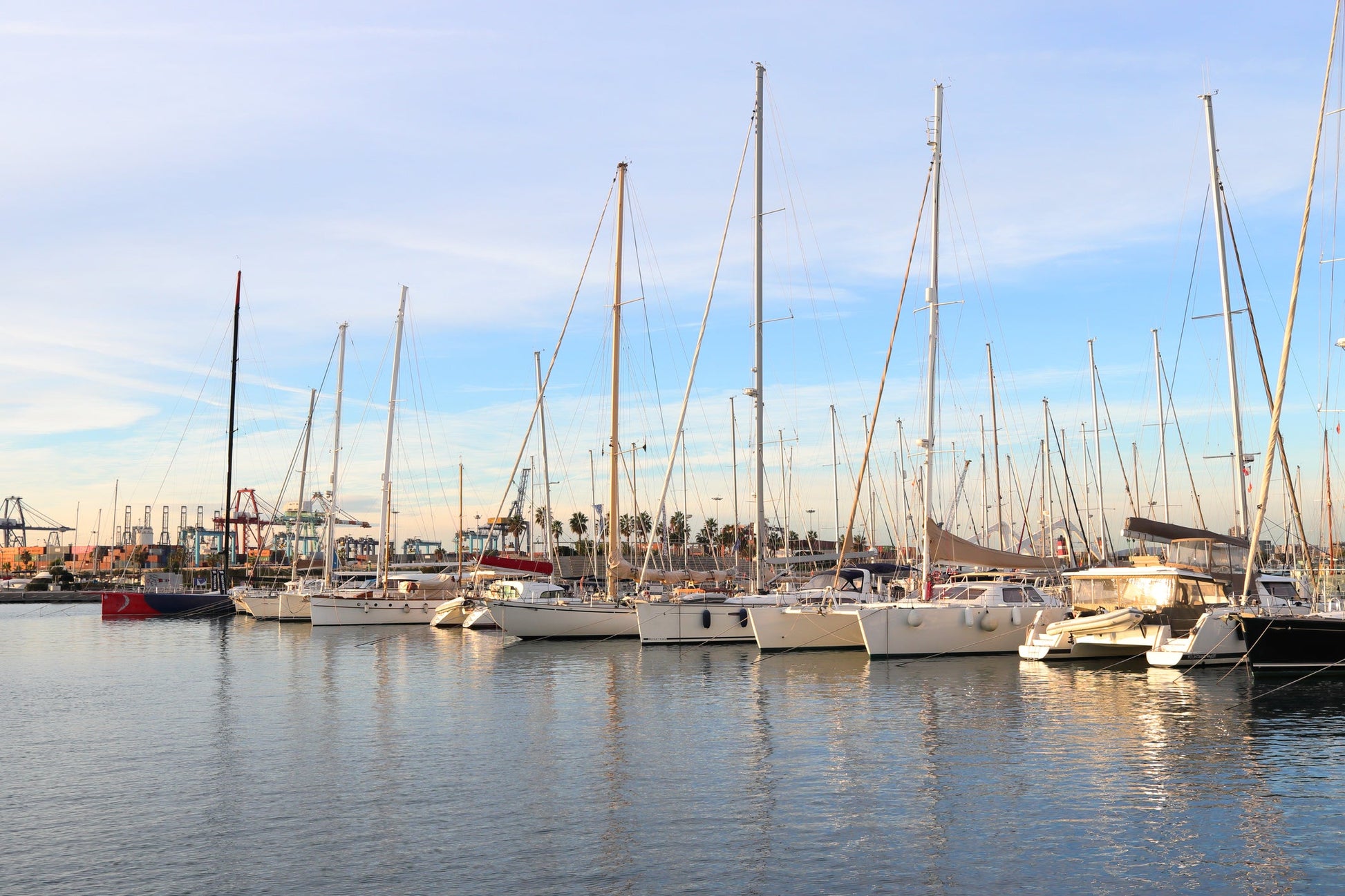 Valencia Yacht Base in Valencia, Spain – yacht berths and marina view with Eberths.com