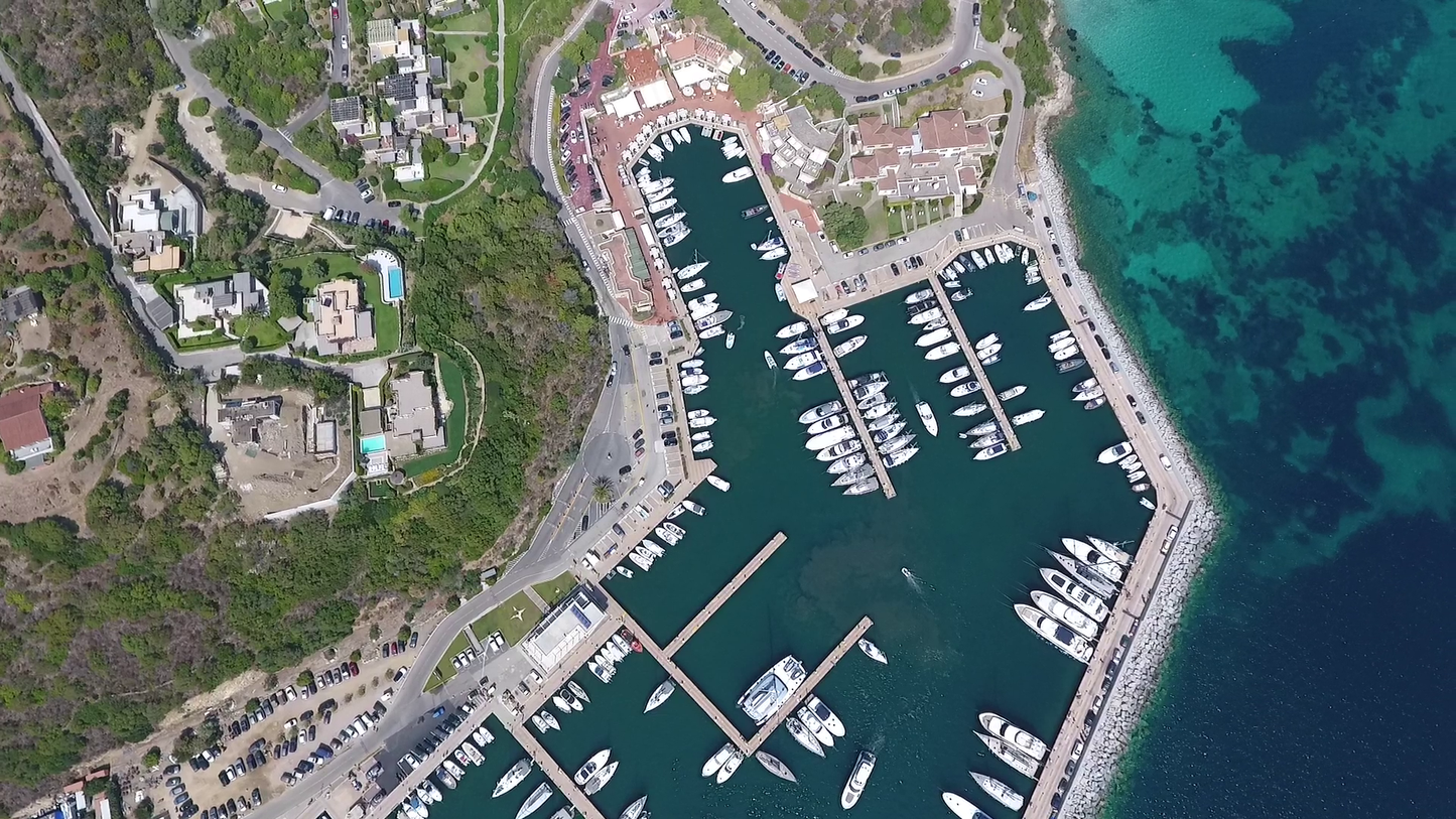 IGY Portisco Marina in Sardinia, Italy – yacht berths and marina view with Eberths.com